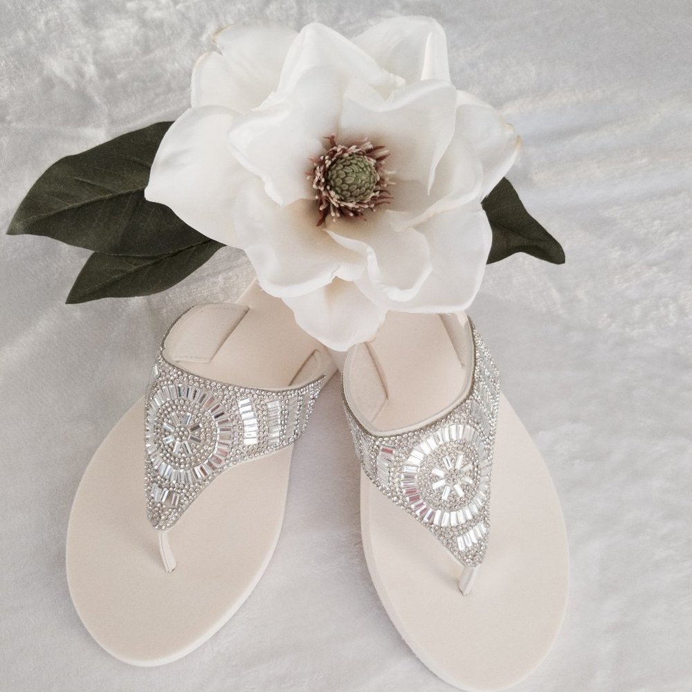 New White Mixit Womens sandal wedge size 10
